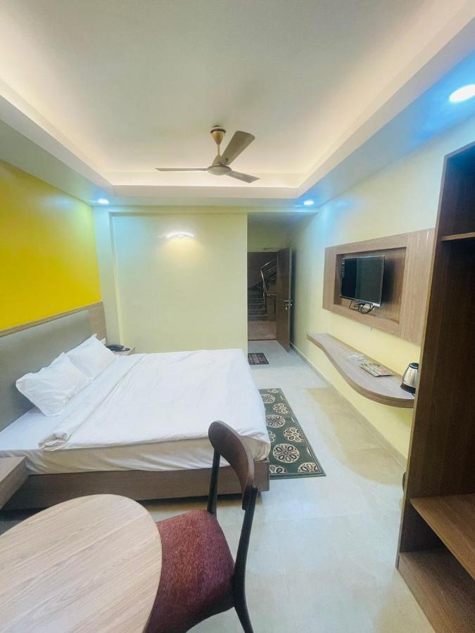 Royal Beach International Puri Exterior foto