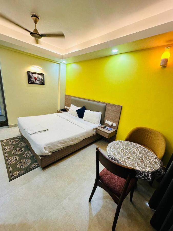 Royal Beach International Puri Exterior foto